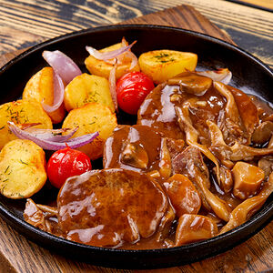 Медальоны из говядины с грибной зажаркой