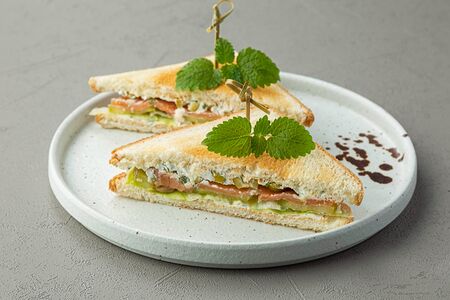 Сэндвич с лососем