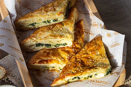 Хачапури с сыром и шпинатом