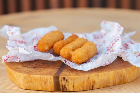 Сырные палочки