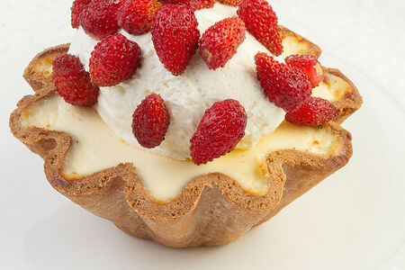 Торта аль Формаджио с земляникой