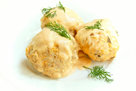 Тефтели в сырном соусе