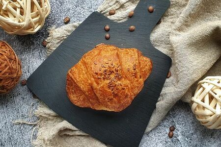 Круассан с ветчиной и сыром