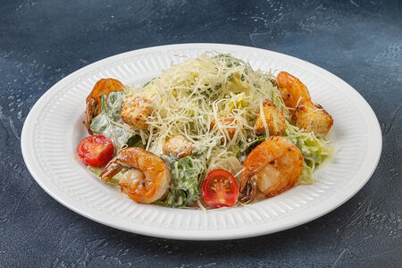 Салат Цезарь с креветками