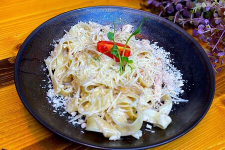 Паста ветчина и курица