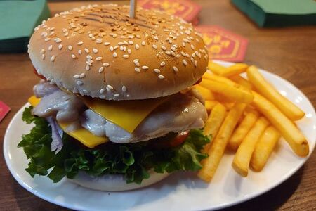 Бургер куриный