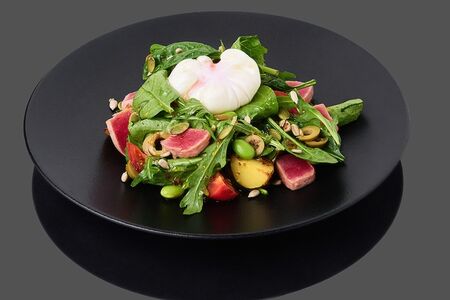 Нисуаз с яйцом пашот