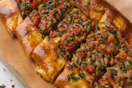 Пиде с телятиной