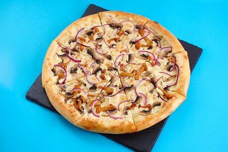 Пицца Грибная