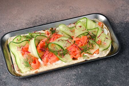 Лепешка с лососем