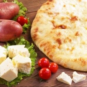 Осетинский пирог с курицей и картошкой