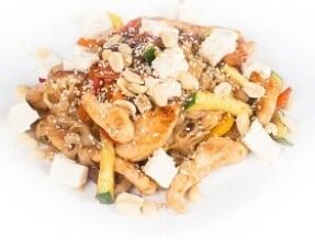 Wok цыплёнок с соусом пад тай