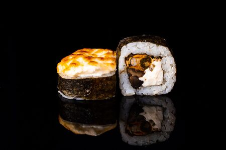 Ролл Запеченный с мидиями