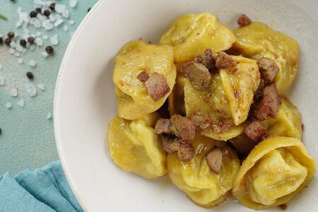 Пельмени с уткой и фуа гра