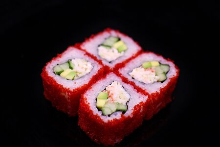 Ролл Калифорния красная