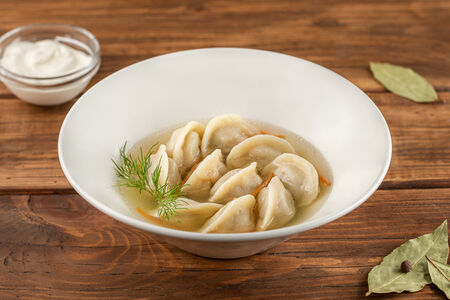 Пельмени с говядиной и зеленью