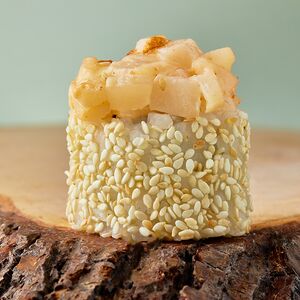 Запеченный ролл с гребешком