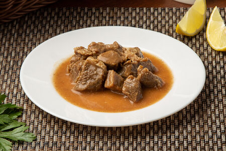 Гуляш из говядины