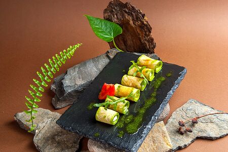 Рулетики из цукини с творожным кремом