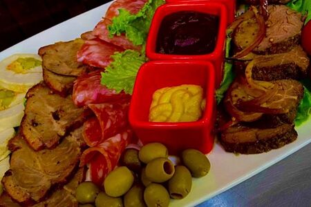 Мясная нарезка