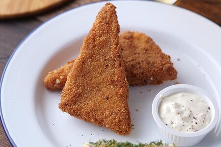 Смажек с соусом тартар