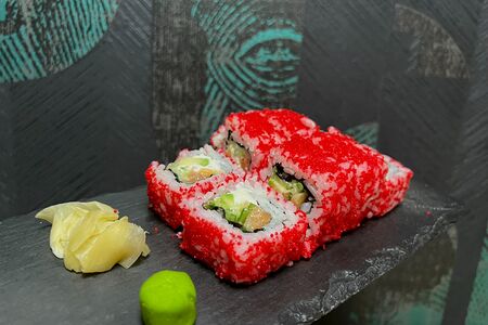 Калифорния с лососем