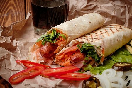 Сосиска в лаваше