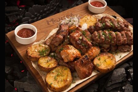 Микс из люля-кебаба и шашлыков