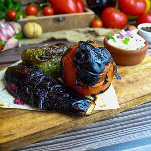 Помидор на мангале