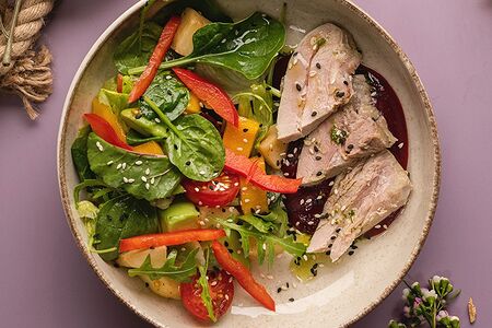 Салат из индейки конфит