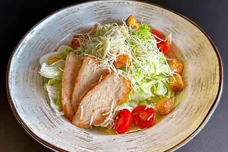 Цезарь с курицей