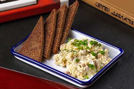 Форшмак с тостами