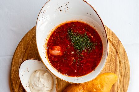 Борщ из говяжьей грудинки