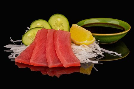 Туна сашими