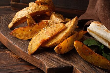 Картофель дольками