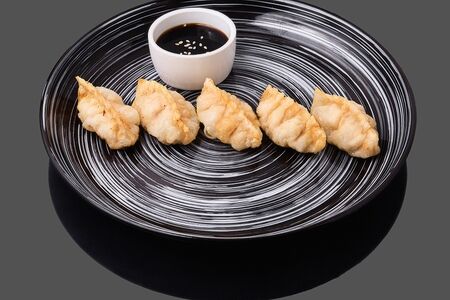 Эби Гедзе с креветкой