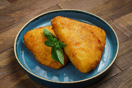 Сыр сулугуни жареный