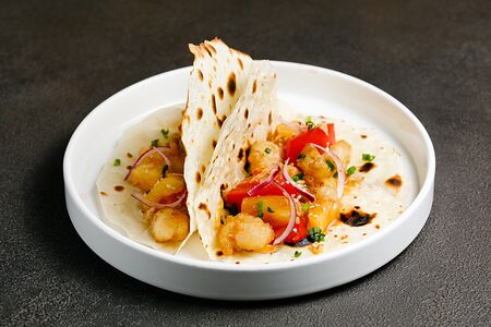 Такос с креветками