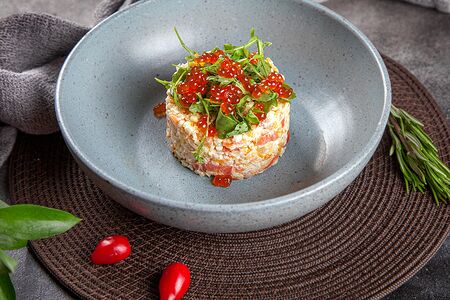 Салат с форелью и булгуром