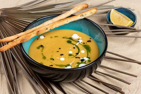 Крем-суп из красной чечевицы