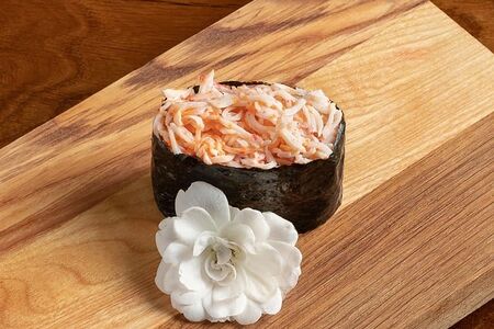 Спайси суши с крабом