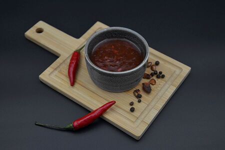 Ткемали красный