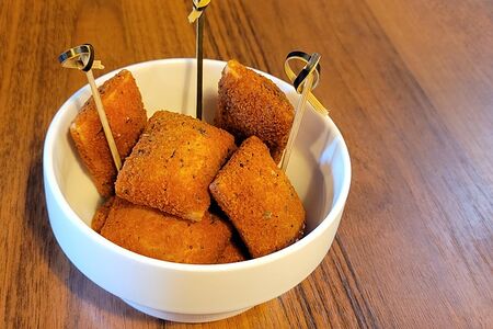 Томатные подушечки с сыром