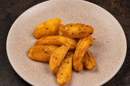 Картофель, запеченный с розмарином