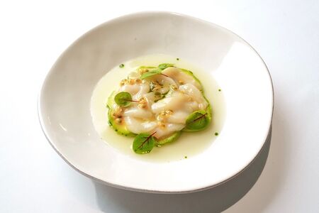 Севиче из гребешка с авокадо