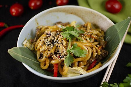 Лапша с говядиной Гонконг