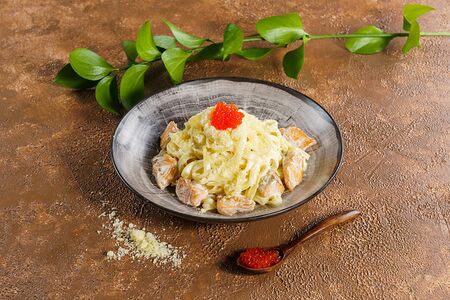 Тальятелле Аль-сальмоне