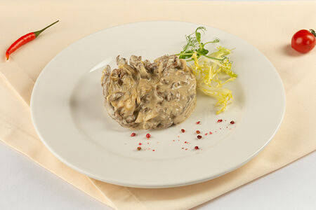 Печень по-строгановски