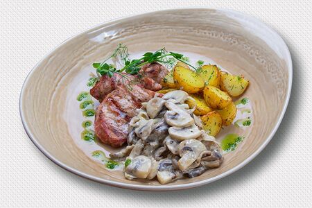 Медальоны из свинины