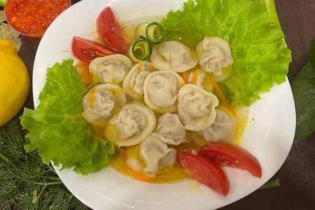 Пельмени с соусом